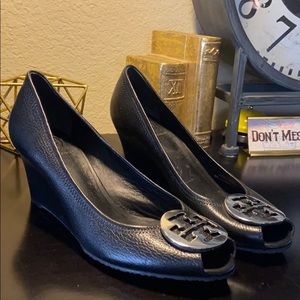 Tory Burch "Sally" wedge  size 9